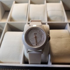 SKECHERS Women’s Watch Beige Silicone Band Ladies Wristwatch New Battery