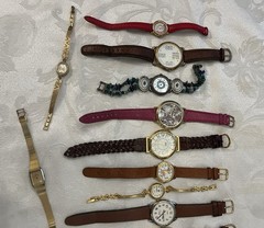 Vintage Watches Lot Of 15+ Men/ Women Not Tested Back Off Some All Brands