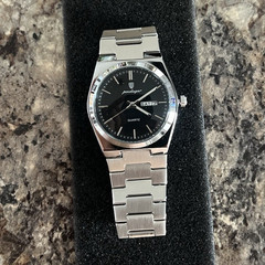 2 Potadagar Quartz Day/Date Black Dial Two-Tone Case Silver Bracelet Watch