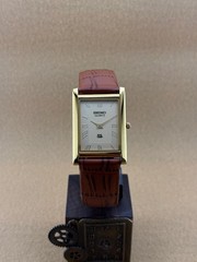WHITE DIAL-Vintage Seiko Slim Quartz Men’s Wrist Watch
