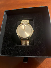Movado Museum Men’s Quartz Swiss Made 28mm Gold Mesh Band Watch w/ Box