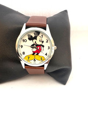 Mickey Mouse Unisex Leather Strap Watch