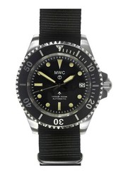 MWC 24 Jewel Classic 1982 Pattern Retro Military Divers Watch + Sapphire Crystal