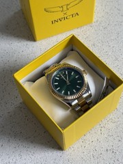 Invicta Racing Men’s Green Dial Quartz Two-Tone SS Bracelet 42mm 50m w/Box