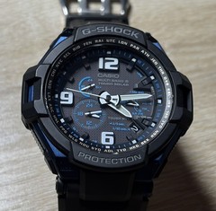 Rare color Casio G-Shock GW-4000-1A2JF Radio Solar Gravitymaster Used No Box