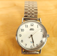 Vintage Timex Indiglo Quartz Watch CR2016 Brand New Battery No Date 37mm