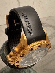 Náutica screw down crown OVERSIZED men’s watch Gold rubber strap N18523G 54mm