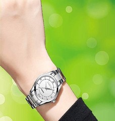 Stylish Luminous Quartz Women’s Watch – Stainless Steel, Gift-Ready Luxury Box