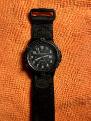Columbia Watch Date Round CL-7013 New Battery Original Hook-n-Loop Band