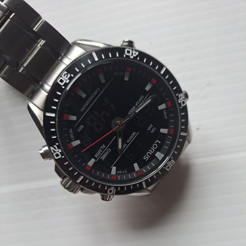 Men’s Lorus Ana digi watch 22mm stainless steel bracelet watch fits up to 220mm.