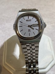 Seiko SQ100 Silver Toned Parts Watch 8123-5039