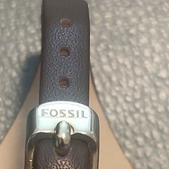 Women’s Fossil Wrist Watch —- Reloj de Mujer Marca Fossil
