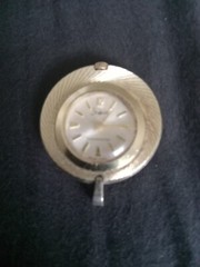 Vintage SHEFFIELD Swiss Made Round thin watch With Loop See Pics Bin1a