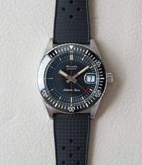 Nivada Grenchen Antarctic Diver Black Rubber Tropic 32038A01 Men’s Steel 38mm