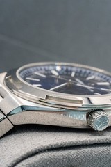 New 2026 Vacheron Constantin Overseas 4520V Blue Dial 41mm – Complete Set