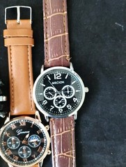 Set of 5 NEW Men’s Watches 10 FREE SPARE BATTERIES lot 007007 WWW Watch