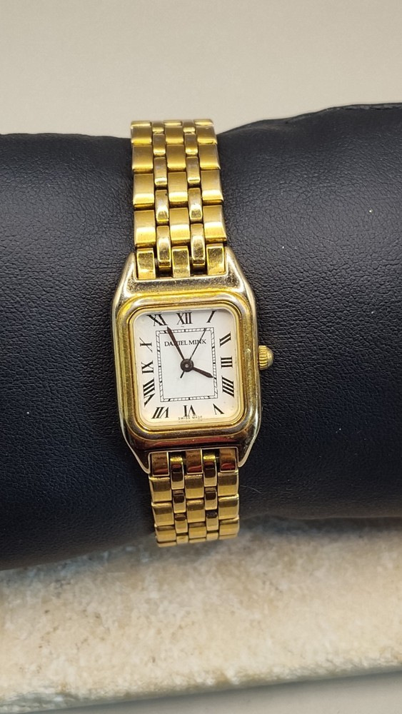 Vintage Daniel Mink 18k Gold Finish Water Resistant 1789 LSY Capri Swiss Move