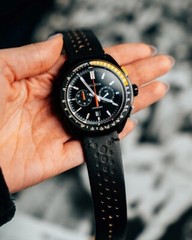 BRAND NEW Bulova Black Dial Leather Strap Racer Chronograph 98B428 Men’s Watch