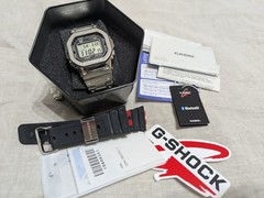 CASIO G-SHOCK Full metal GMW-B5000D-1ER With Extra Genuine Resin Strap