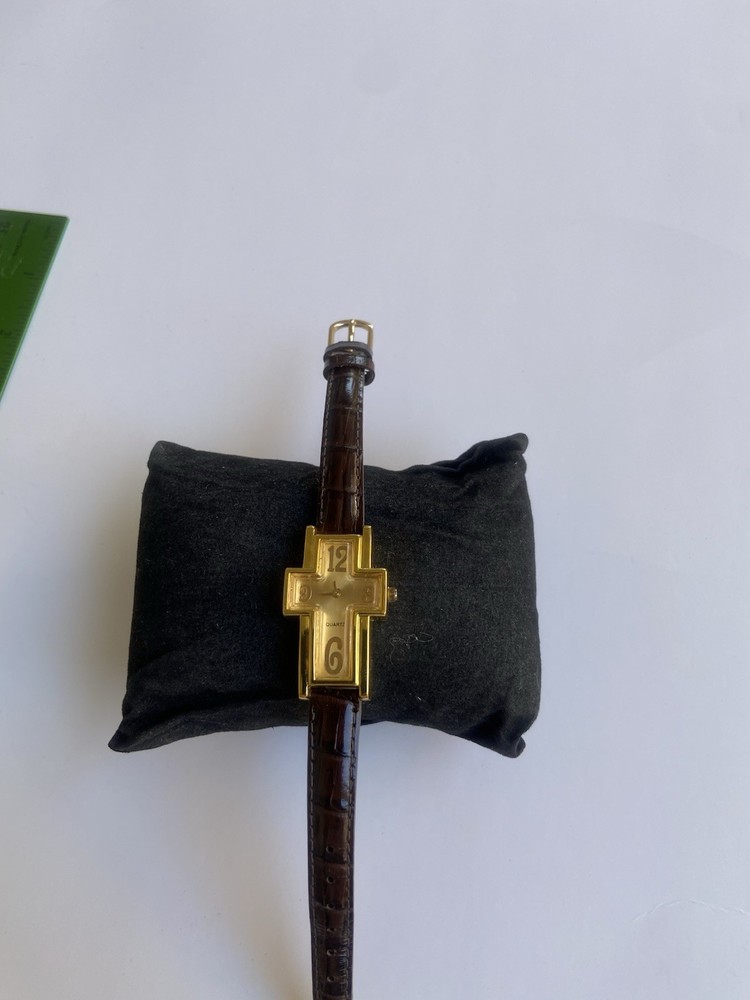 Gold Cross Watch NEW BATTERY Works Great Take A Look Made With N Japan