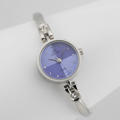 JEAN PAUL Mineral Glass Crystal Quartz Analog Women’s Watch Sz. 7″ New Battery