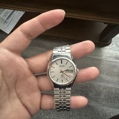 Seiko Type II Watch Men 35mm Silver Tone Day Date 7123-8100 Slim Case!