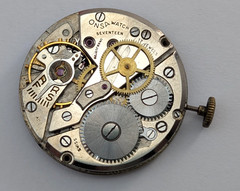 Vintage ONSA 17 Jewels Swiss Manual Wind Men’s 27mm Watch Movement PARTS REPAIR