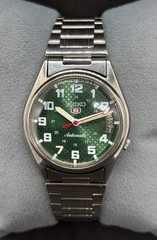 Vintage Refurbished Seiko 5 Automatic Day/Date Japan Made Men’s Wrist Watch
