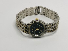 Vintage women’s Geneva wristwatch battery not included