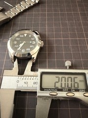 A wristwatch to the Air King equipped with PT5000 movement Automatic and Manual