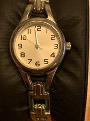 FMD Watch Women’s Silver Tone Round Dial 6.75 In Link Band, Working New Battery