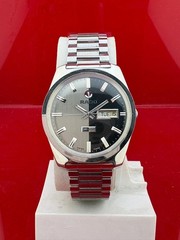 Vintage Automatic Day-Night Watch with Day&Date Indicator Excellent Condition