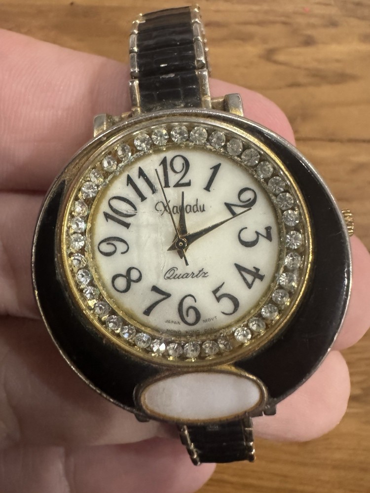 Vintage Xanadu Quartz Women’s Rhinestone Dress Watch Stretch Band Runs