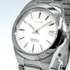 SEIKO 8F32-0130 Mens Perpetual Calendar Quartz 1.48in White Dial Silver Tone