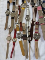Lot of 52 Women’s Watches Parts Repair As-Is Quartz Mixed Brands Strap Lot