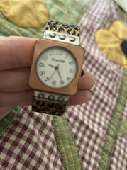 Vintage Ladies’ Quartz Chico’s Watch Y2K Animal Print Metallic Band-Parts/Repair
