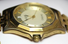 Lucien Piccard Da Vinci 34mm Quartz Date Watch w/ Box – Needs Battery
