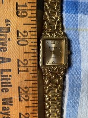 New Unused Pair Futura Men & Woman His & Hers Gold Nugget Quartz Watch Japan Mov