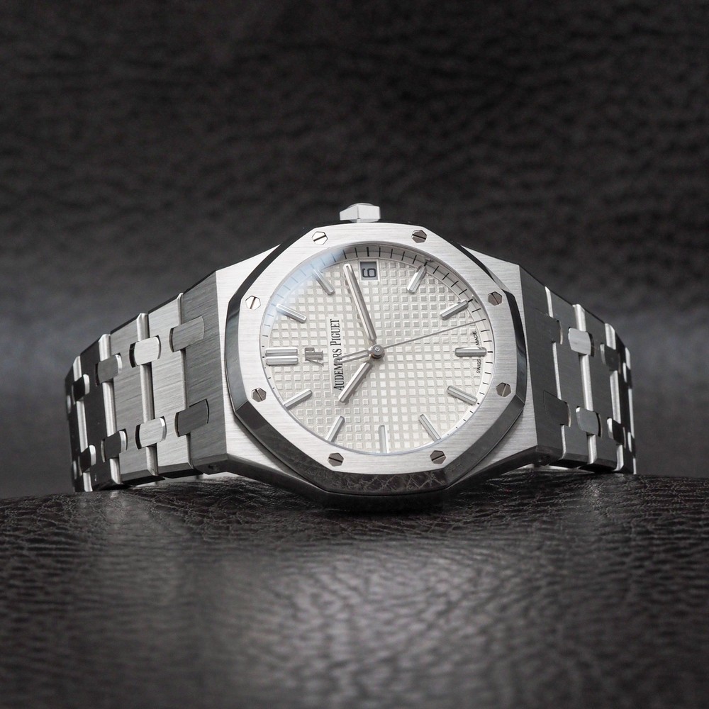 Audemars Piguet Royal Oak 15500ST White Dial 41mm with Box