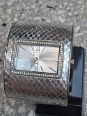 American Glamour Badgley Mischka Ladies Cuff Watch Rhinestone Quartz small crack