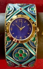 Metropolitan Museum Of Art Women Enamel Blue Dial Quatrefoil Pattern Watch 6 3/4