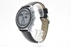 Swatch x Omega Mission to Earth Phase SO33M700 Bioceramic Quartz