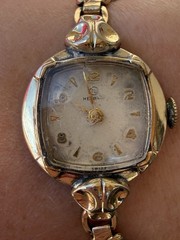 VTG Helbros Watch 10k Rolled Gold Plate Bezel & 1/20 12k GF Band Rose Co RUNS