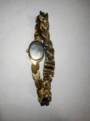 Waltham Women’s Vintage Quartz Oval Analog Watch Gold-Tone White Dial Bracelet
