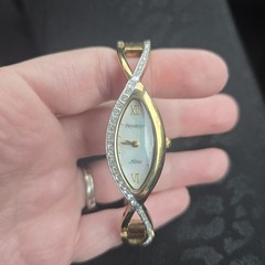 Armitron Now Women’s Watch Gold Tone Oval 17mm Crystal Accent MOP Dial Untested