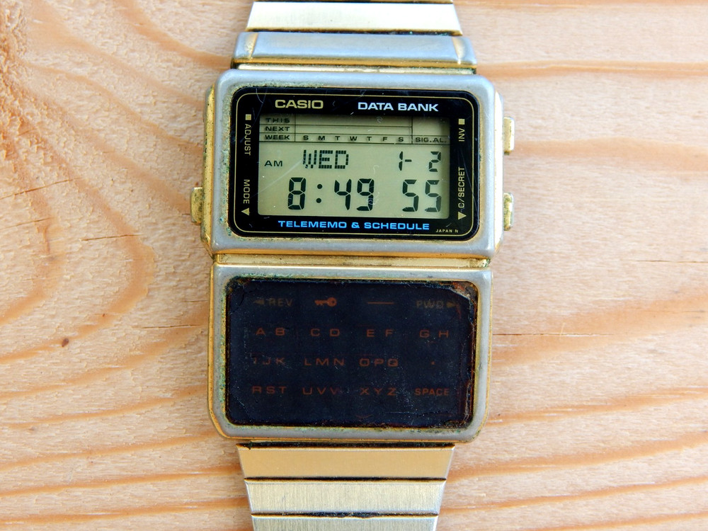 Vintage Casio Data Bank Calculator Alarm Digital Watch DBC-600G module 563 JAPAN