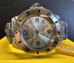 Invicta Specialty 49347 43mm Men’s Quartz Watch • New in Box • Tags & Papers