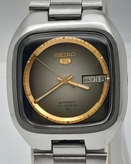 Vintage Seiko 5 Automatic Men’s Watch – Ref. 7019-5090