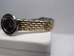 RADO Women’s DIASTAR 153.0344.3 Quartz Watch runs