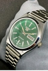 Seiko Refurbished Green Dial Day / Date Men’s Wrist Watch Free Shipping Vintage